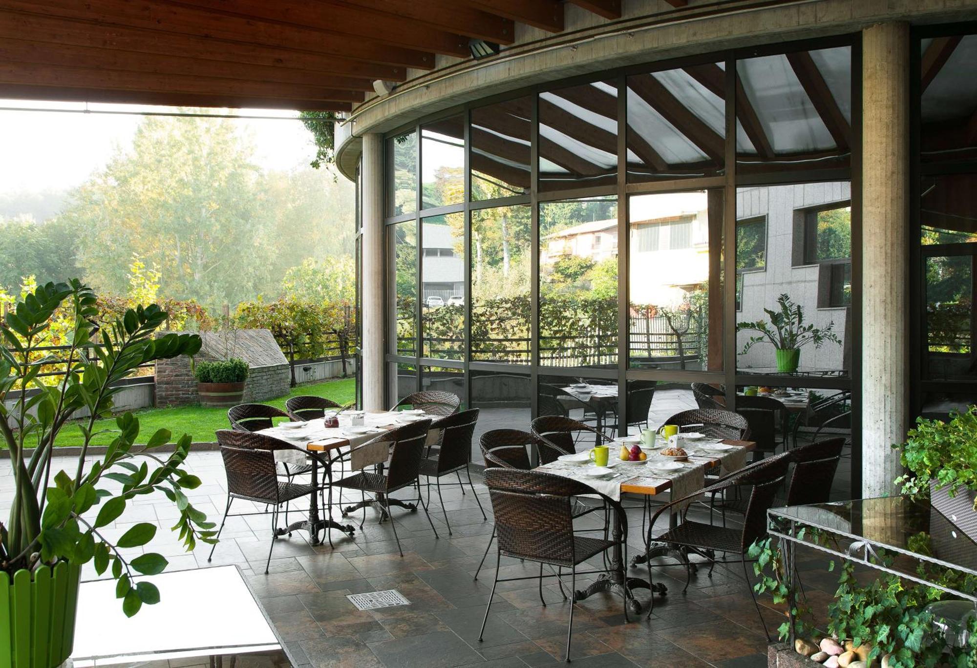 Best Western Hotel Leonardo Da Vinci Erba Eksteriør billede
