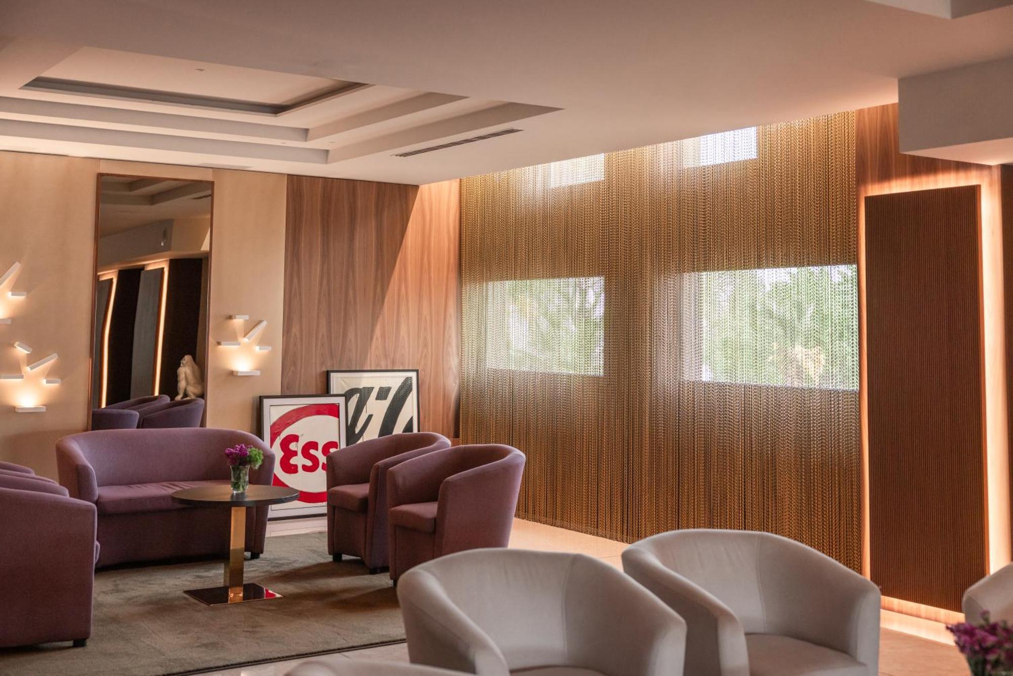 Best Western Hotel Leonardo Da Vinci Erba Eksteriør billede