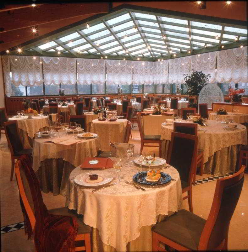 Best Western Hotel Leonardo Da Vinci Erba Eksteriør billede