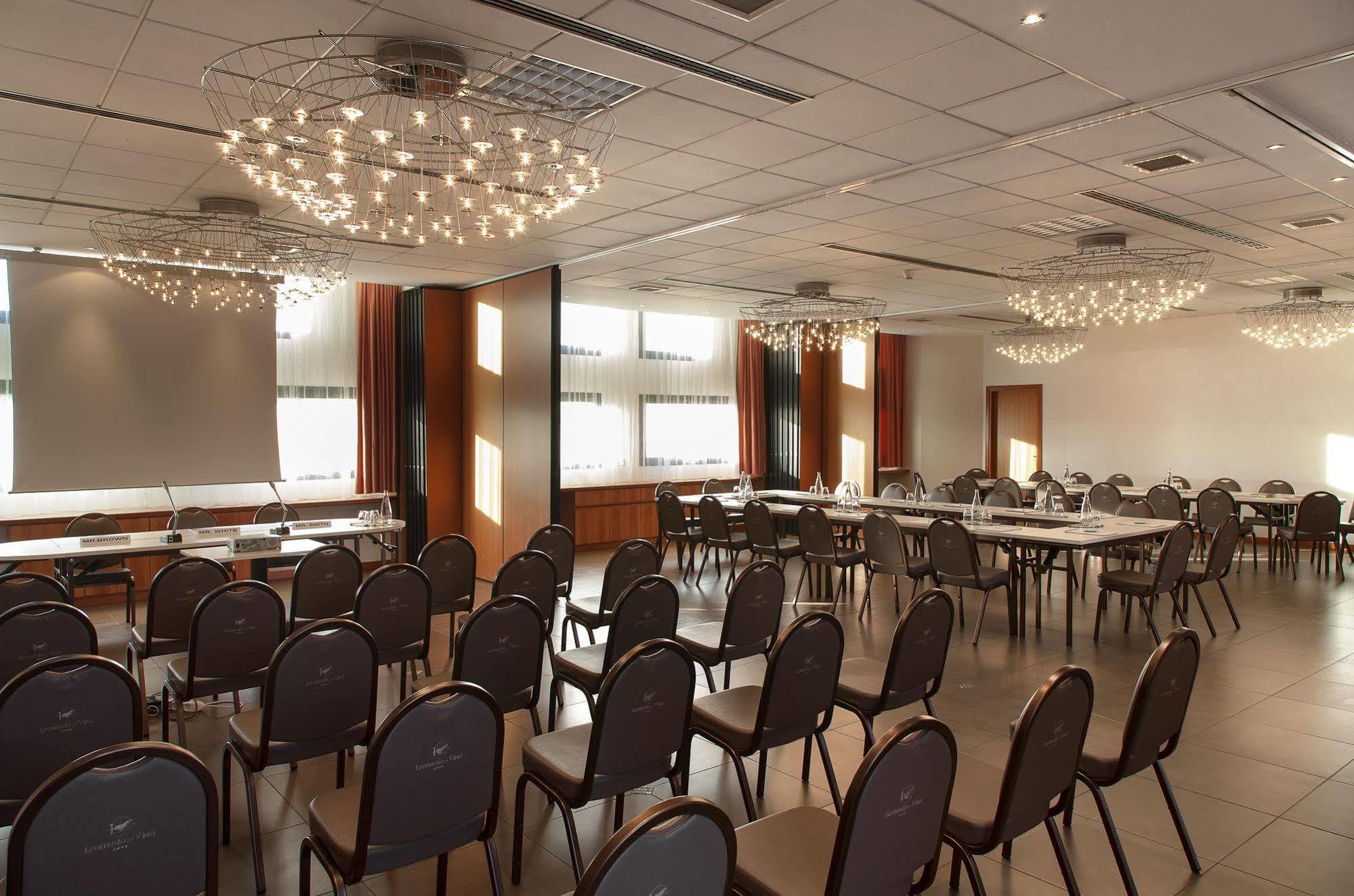 Best Western Hotel Leonardo Da Vinci Erba Eksteriør billede